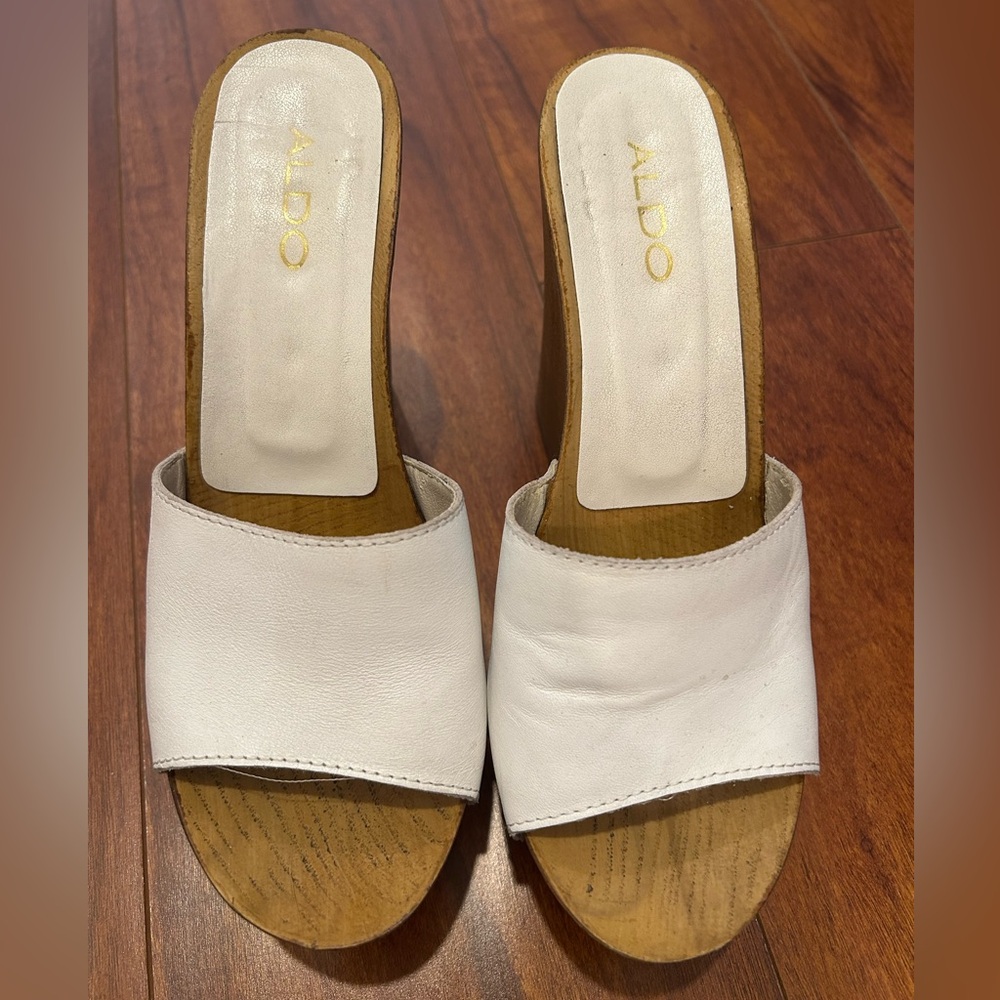 Aldo White wooden wedges